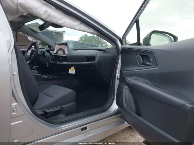 JTDACAAU1S3051396 Toyota Prius Le