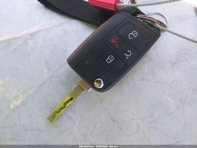 3VV1B7AX8KM197178 Volkswagen 2019