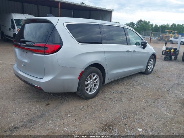 Chrysler Pacifica Touring L 2024 2C4RC1BG8RR132876 Image 4