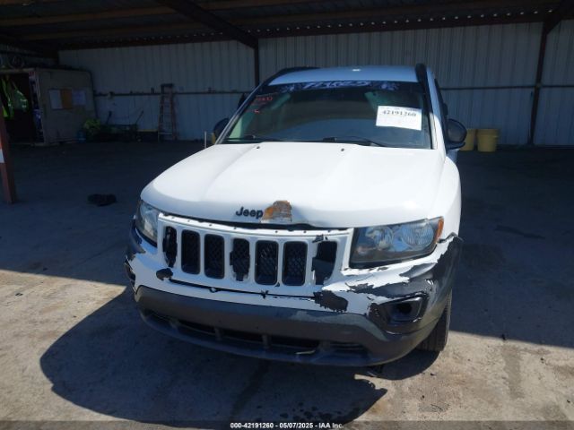 1C4NJCBA2FD251050 Jeep Compass Altitude Edition