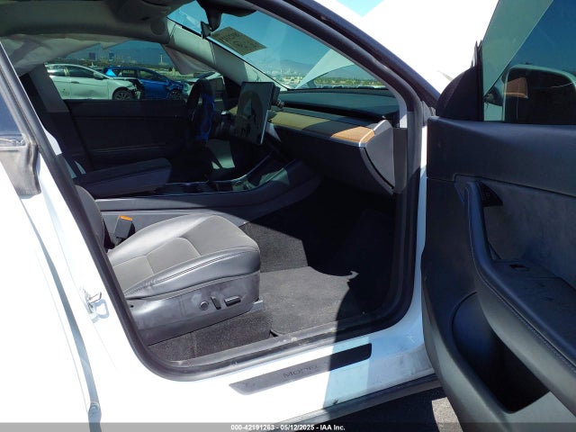 2021 TESLA MODEL Y 5YJYGDED2MF103025 Photo 4