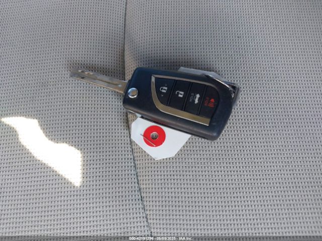 JTDEPMAE6MJ168776 Toyota COROLLA LE