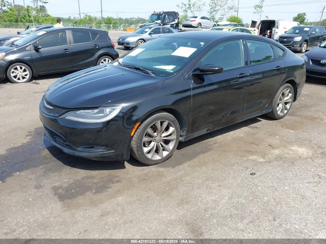 Chrysler 200 S 2015 1C3CCCBB8FN535615 Image 2