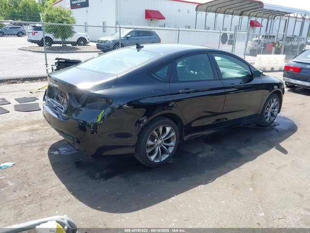 Chrysler 200 S 2015 1C3CCCBB8FN535615 Image 4