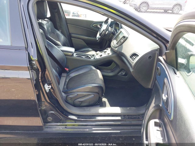Chrysler 200 S 2015 1C3CCCBB8FN535615 Image 5