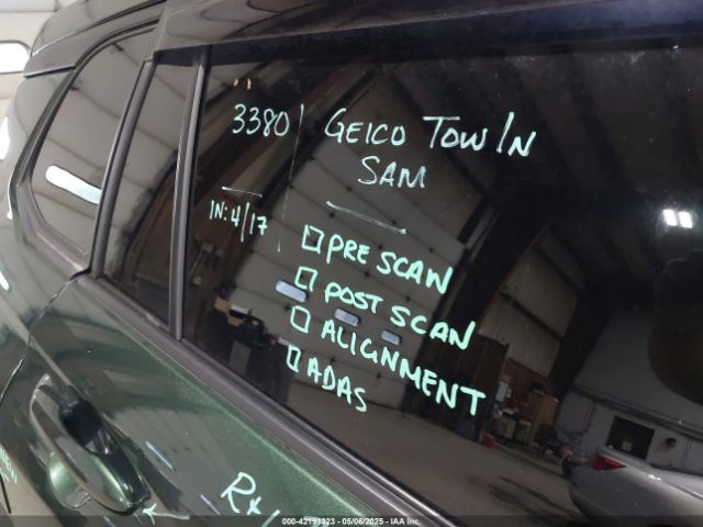 7MUCAABG2NV038656 Toyota Corolla Cross Le