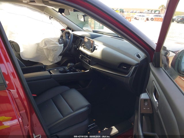 JN8BT3BA0RW001834 Nissan Rogue Sv Fwd