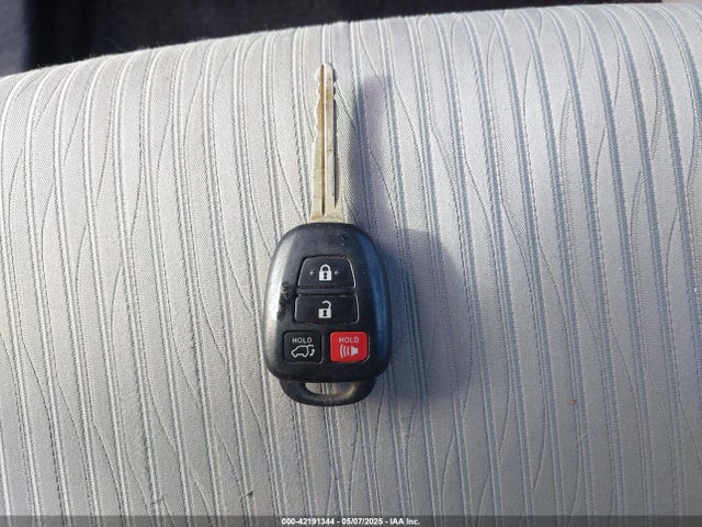 Toyota Highlander Le Plus V6 2016 5TDBKRFH3GS347205 Image 11