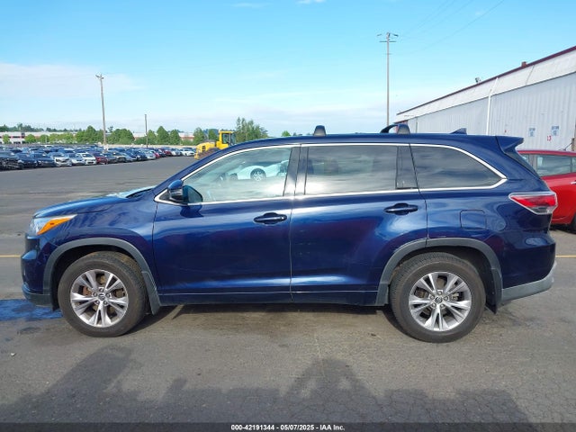Toyota Highlander Le Plus V6 2016 5TDBKRFH3GS347205 Image 14