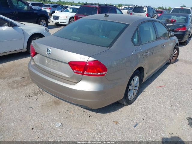 1VWAT7A33FC084526 Volkswagen Passat 1.8t Wolfsburg Edition
