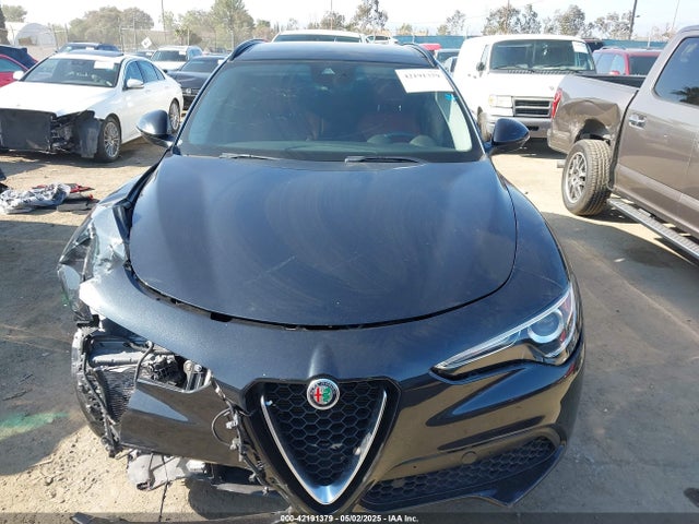 ZASPAJAN6K7C40084 Alfa Romeo 2019