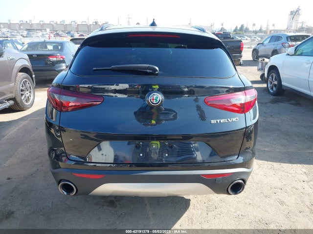 ZASPAJAN6K7C40084 Alfa Romeo 2019