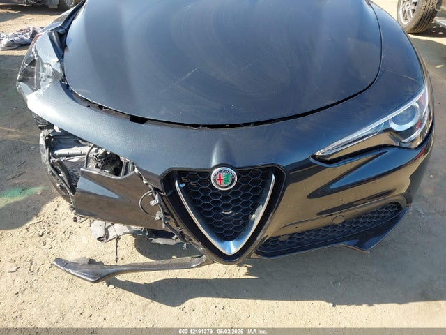 ZASPAJAN6K7C40084 Alfa Romeo 2019