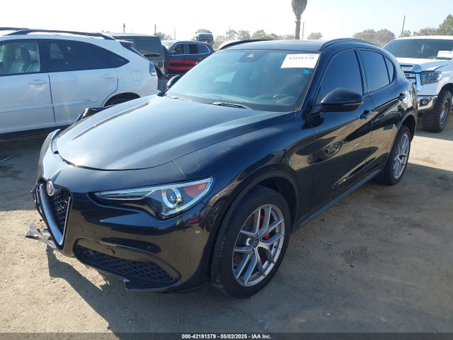 ZASPAJAN6K7C40084 Alfa Romeo 2019