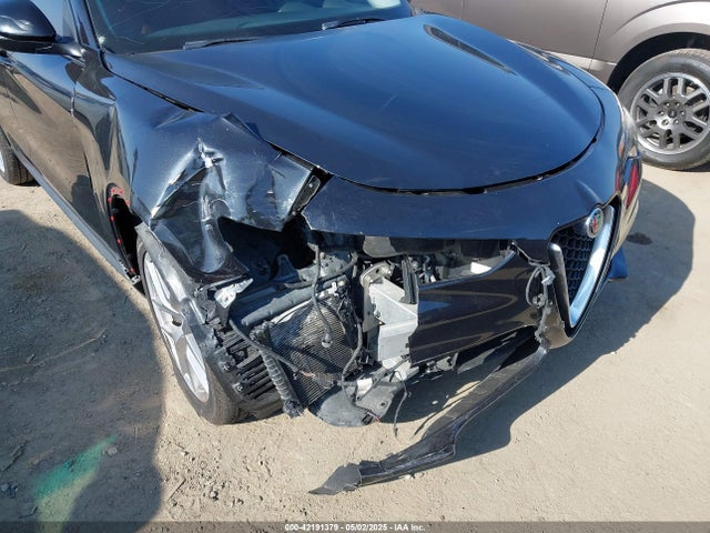 ZASPAJAN6K7C40084 Alfa Romeo 2019