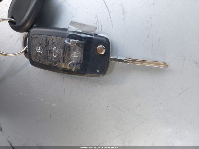 1VWAT7A34HC032082 Volkswagen Passat 1.8t S