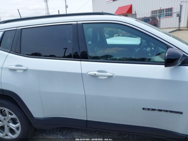 3C4NJDBNXRT119192 Jeep Compass Latitude 4x4