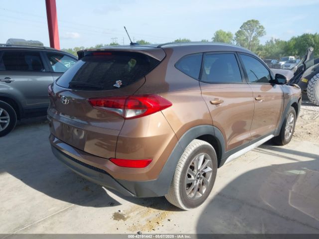 KM8J33A46HU489597 Hyundai TUCSON SE