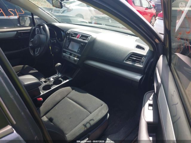 4S3BNAB6XH3021563 Subaru Legacy 2.5i