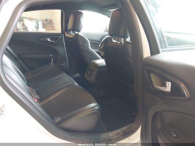 Chrysler 200 S 2015 1C3CCCBG7FN756943 Image 8