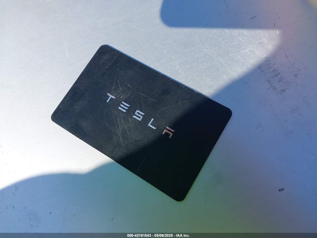 7SAYGDEF8NF320293 Tesla 2022