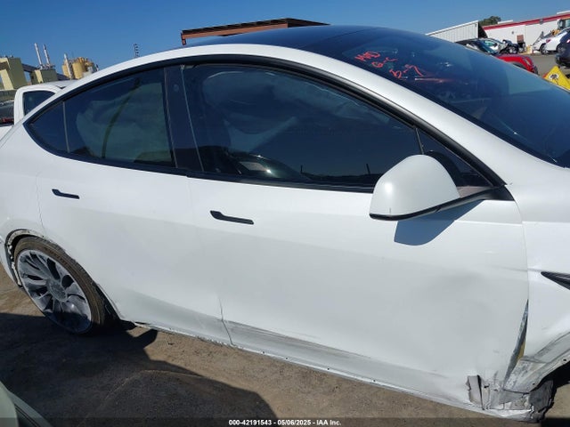7SAYGDEF8NF320293 Tesla 2022