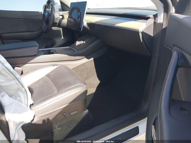 7SAYGDEF8NF320293 Tesla 2022