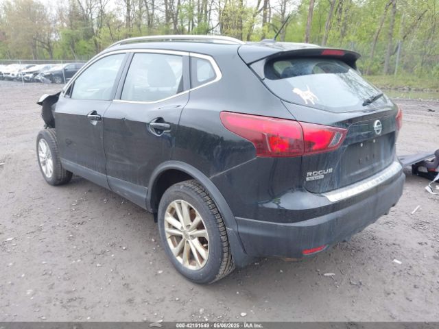 JN1BJ1CP8JW187445 Nissan Rogue Sport Sv