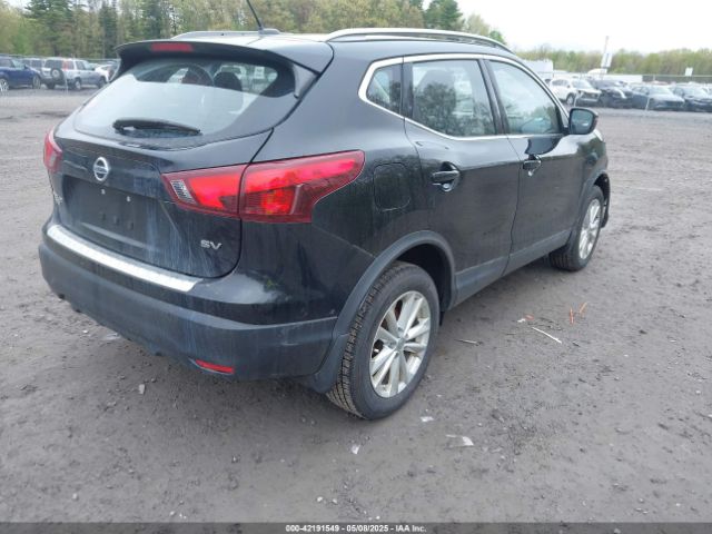 JN1BJ1CP8JW187445 Nissan Rogue Sport Sv