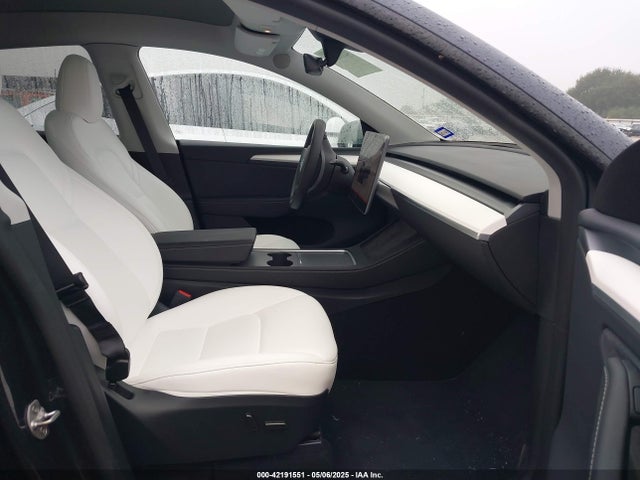 2024 TESLA MODEL Y 7SAYGDEE5RA260614 Photo 4