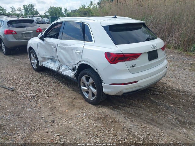 2021 AUDI Q3 WA1AUCF30M1060284 Photo 2