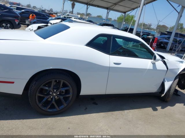 2C3CDZAG5PH568191 Dodge Challenger Sxt