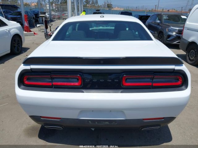 2C3CDZAG5PH568191 Dodge Challenger Sxt