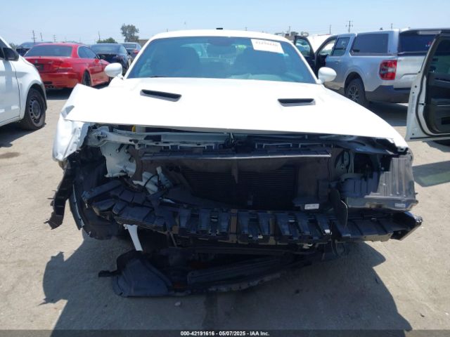 2C3CDZAG5PH568191 Dodge Challenger Sxt