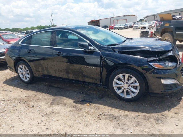 1G1ZD5STXSF127685 Chevrolet Malibu Fwd 1lt