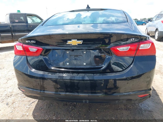 1G1ZD5STXSF127685 Chevrolet Malibu Fwd 1lt