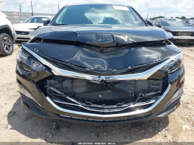 1G1ZD5STXSF127685 Chevrolet Malibu Fwd 1lt