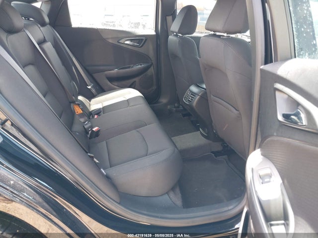 1G1ZD5STXSF127685 Chevrolet Malibu Fwd 1lt