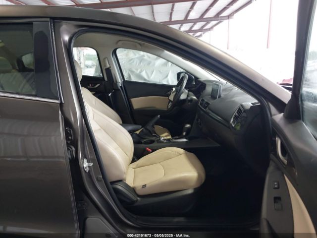 3MZBM1V72FM215729 Mazda Mazda3 I Touring