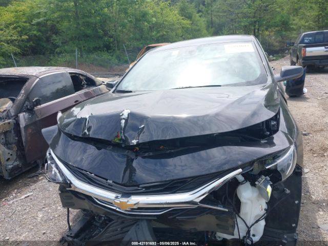 1G1ZD5STXSF147810 Chevrolet Malibu Fwd 1lt