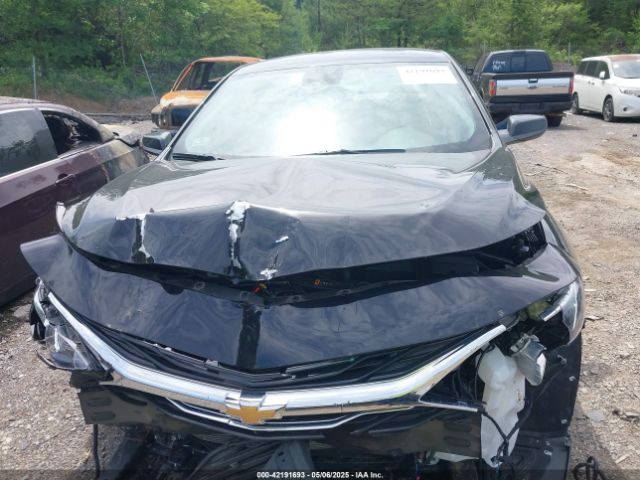 1G1ZD5STXSF147810 Chevrolet Malibu Fwd 1lt