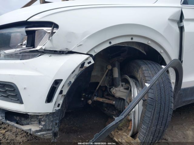 3VV2B7AX5JM164450 Volkswagen Tiguan 2.0t Se/2.0t Sel