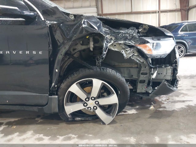 1GNEVHKW0LJ247077 Chevrolet Traverse Awd Lt Leather