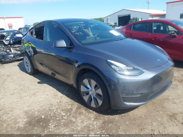 2021 TESLA MODEL Y 5YJYGDEE1MF077350