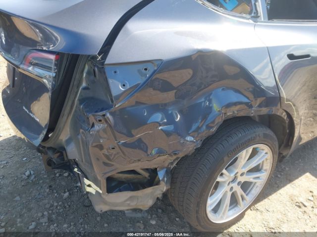 2021 TESLA MODEL Y 5YJYGDEE1MF077350 Photo 5