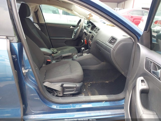 3VW267AJ3GM339699 Volkswagen Jetta 1.4t S
