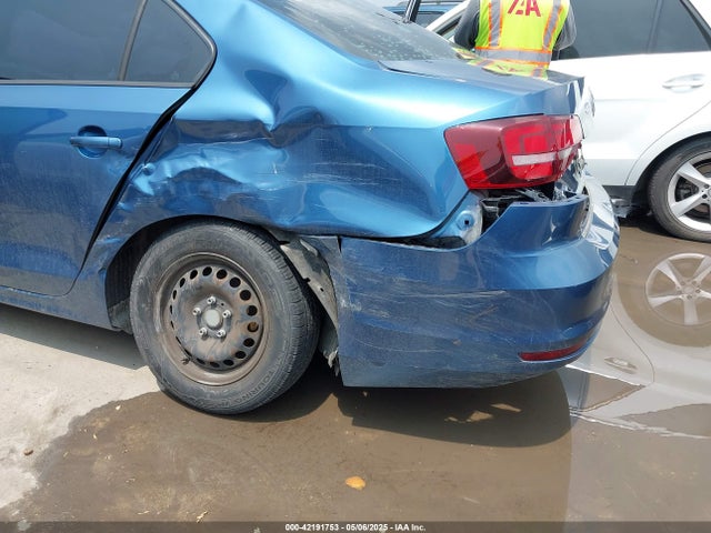 3VW267AJ3GM339699 Volkswagen Jetta 1.4t S