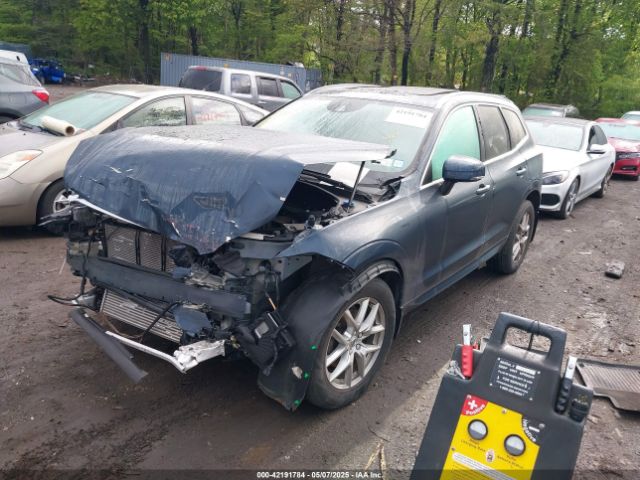 2018 VOLVO XC60 YV4102RK9J1032135 Photo 1