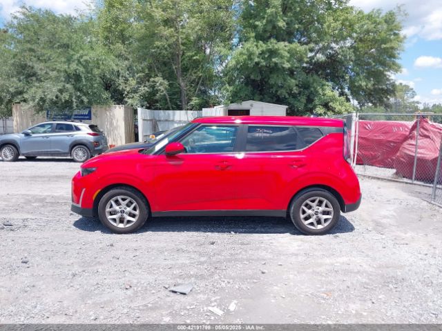 KNDJ23AU7P7217855 KIA SOUL LX