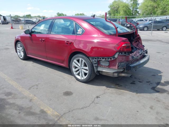 2019 VOLKSWAGEN PASSAT 1VWLA7A37KC007702 Photo 2